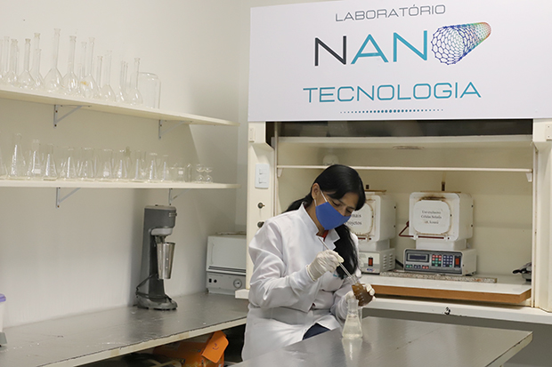 Pesquisadores em Nanotecnologia
